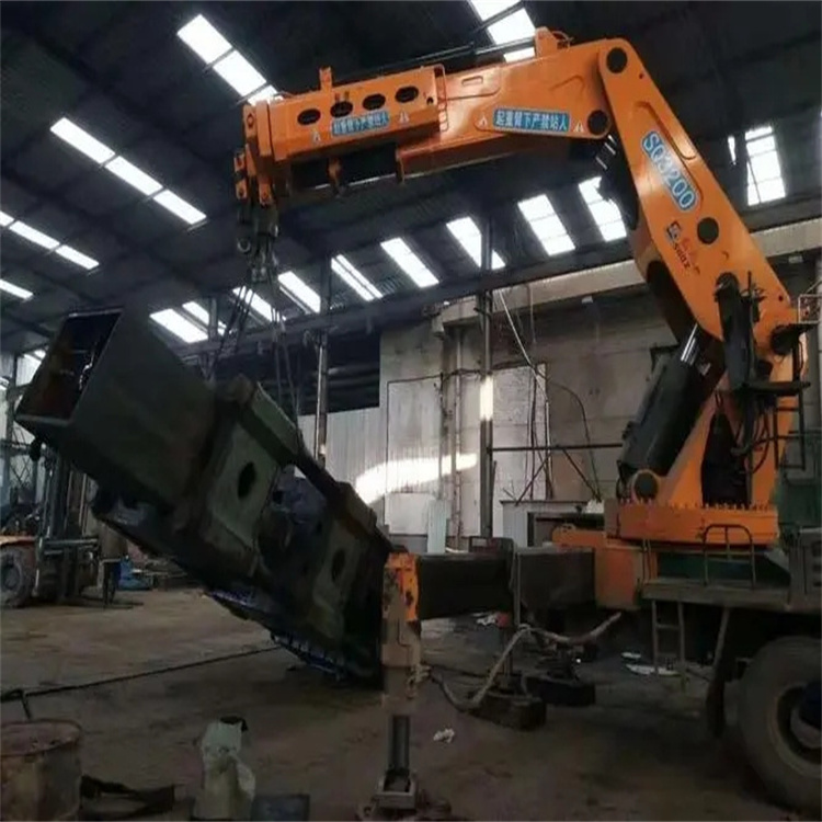 宿迁130吨折臂吊车出租吊机租赁附近电话