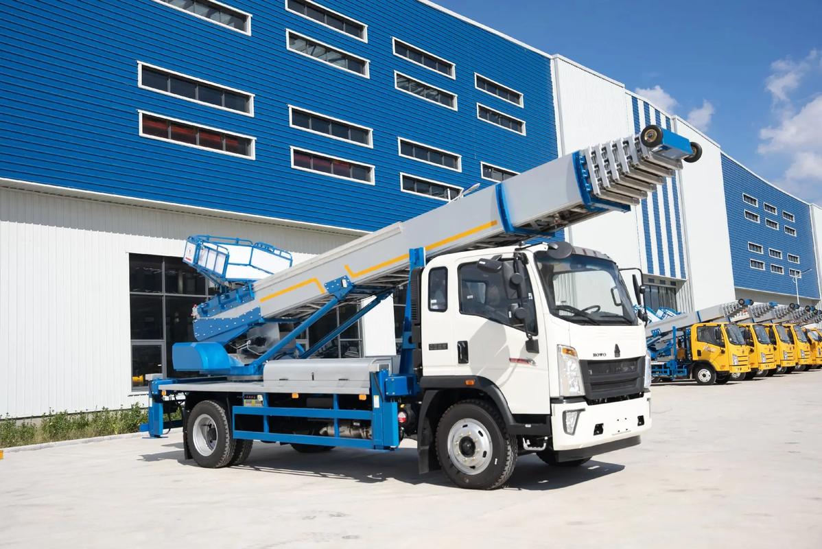 宿迁出租云梯车高空作业车 建筑垃圾搬运