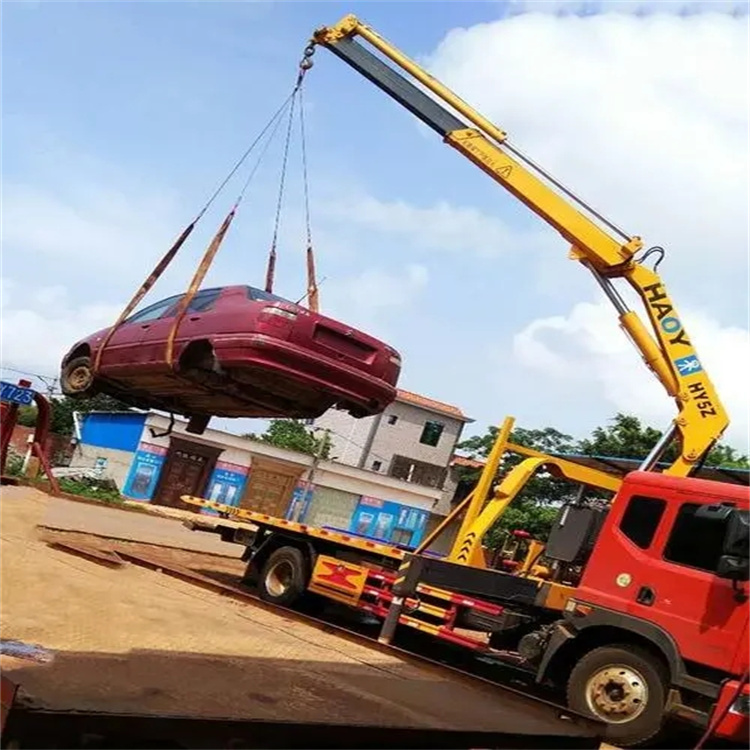 宿迁吊车吊汽车的正确方法